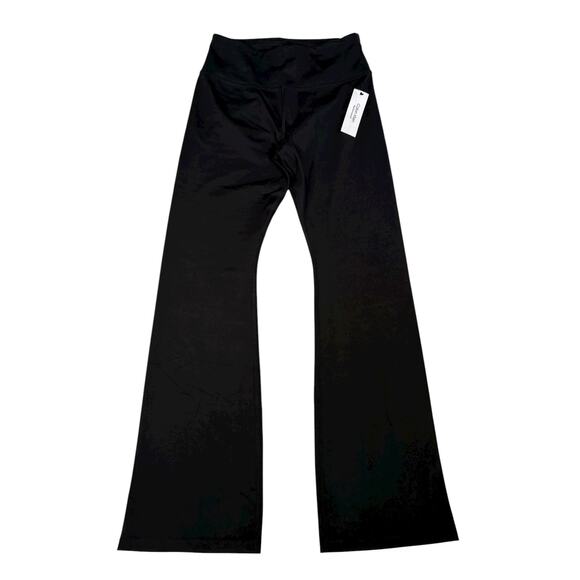 Calvin Klein Black Bootcut Yoga Pants Women’s Medium Stretch Activewear NWT - Picture 1 of 7
